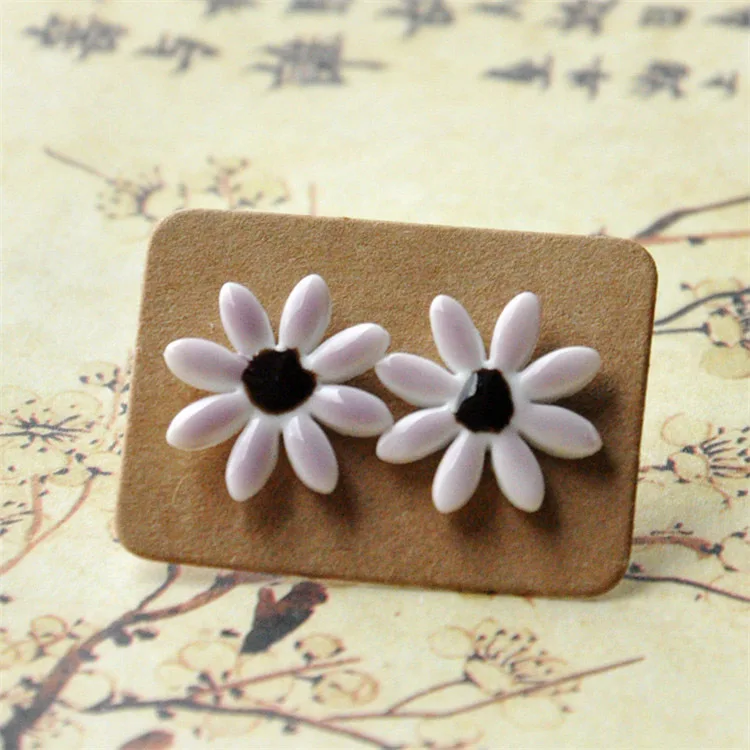 MISANANRYNE 5 Colors Ethnic Style Cute Flower Stud Earring