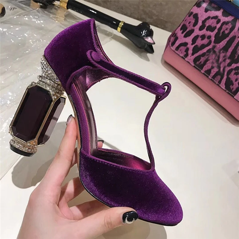 2019 роскошные женские туфли с острым носком Стразы со стразами на высоком каблуке