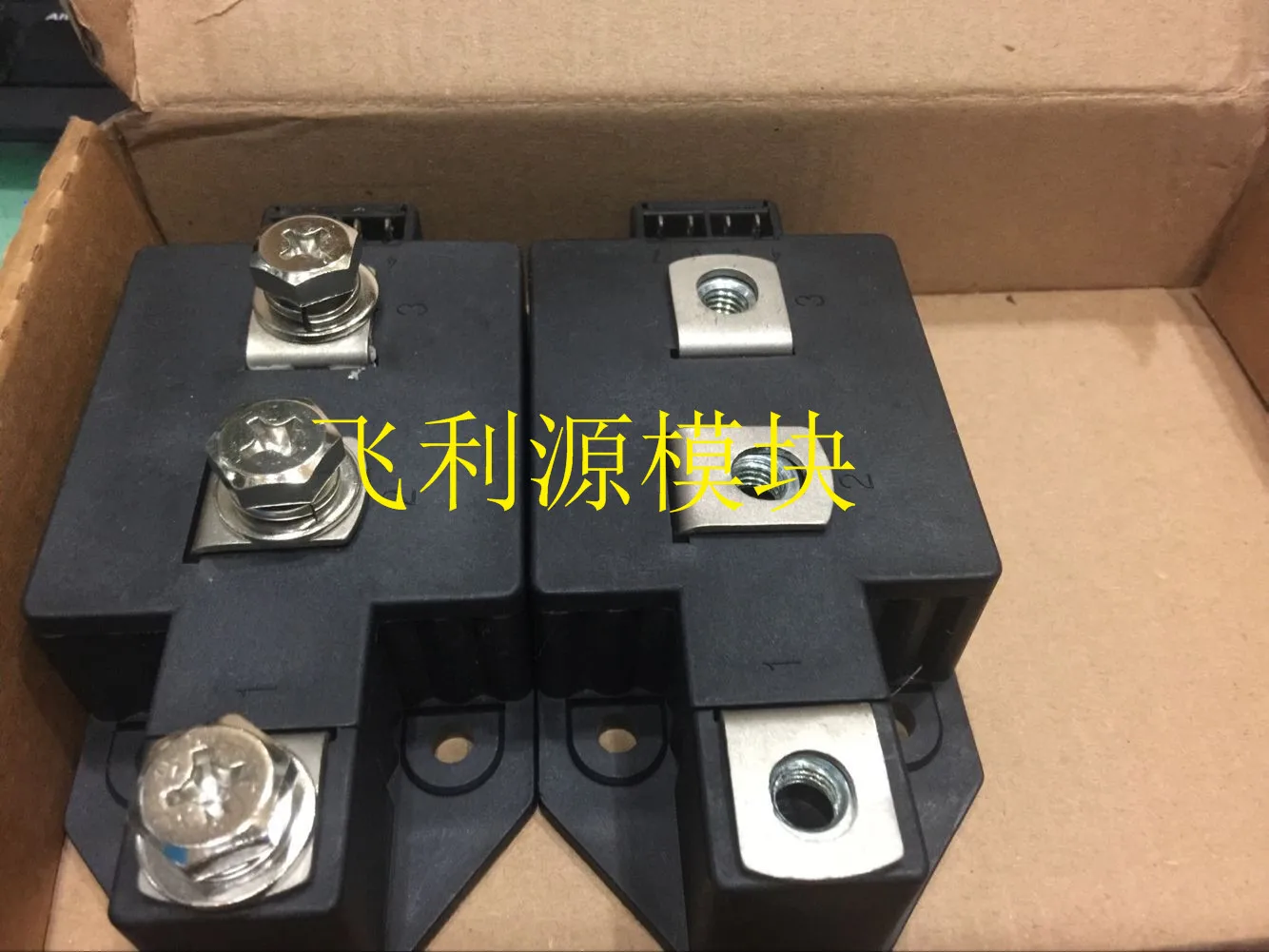 

MCC310-16I01B
