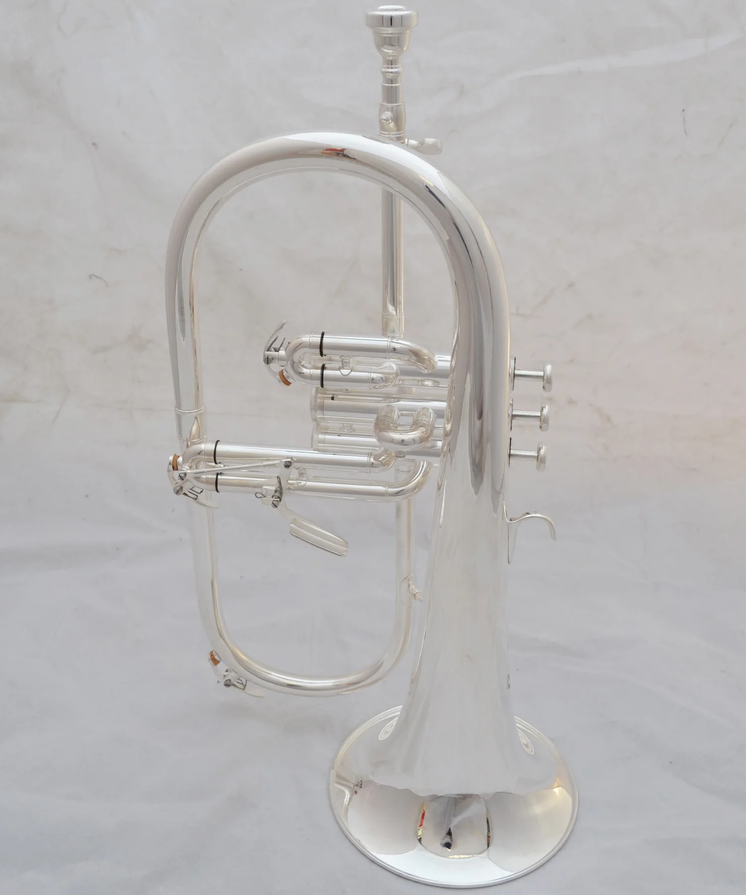 Brand New Professional Flugelhorn 631GS Silver Plated With Case Profession Flugelhorns Bb Yellow Brass Bell