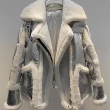 Новинка, зимняя женская модная байкерская куртка из лакированной кожи с овечьим мехом и шерстью спереди, с белым утиным пухом сзади