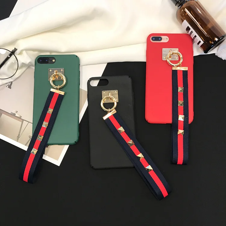 

2018 Hot sale Luxury Phone Cases Rivet Worn on Wrist for iPhone 6 6s 7 Plus Case Fashion Mobile Phone Back Cover Capa