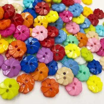 

100 pcs plastic button sunflower DIY Appliques/sewing 2 holes Lots mix PT122