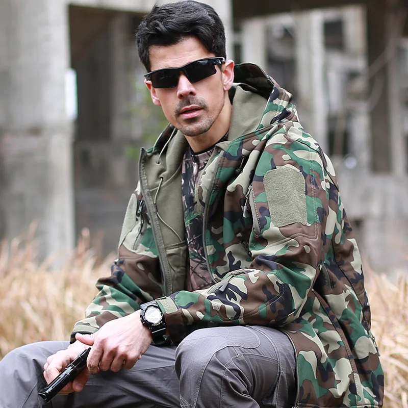 

Outdoor Shark Skin Soft shell Jacket winter windproof warm windbreaker Male Sports quick dry Camouflage Fleece Work Clothes