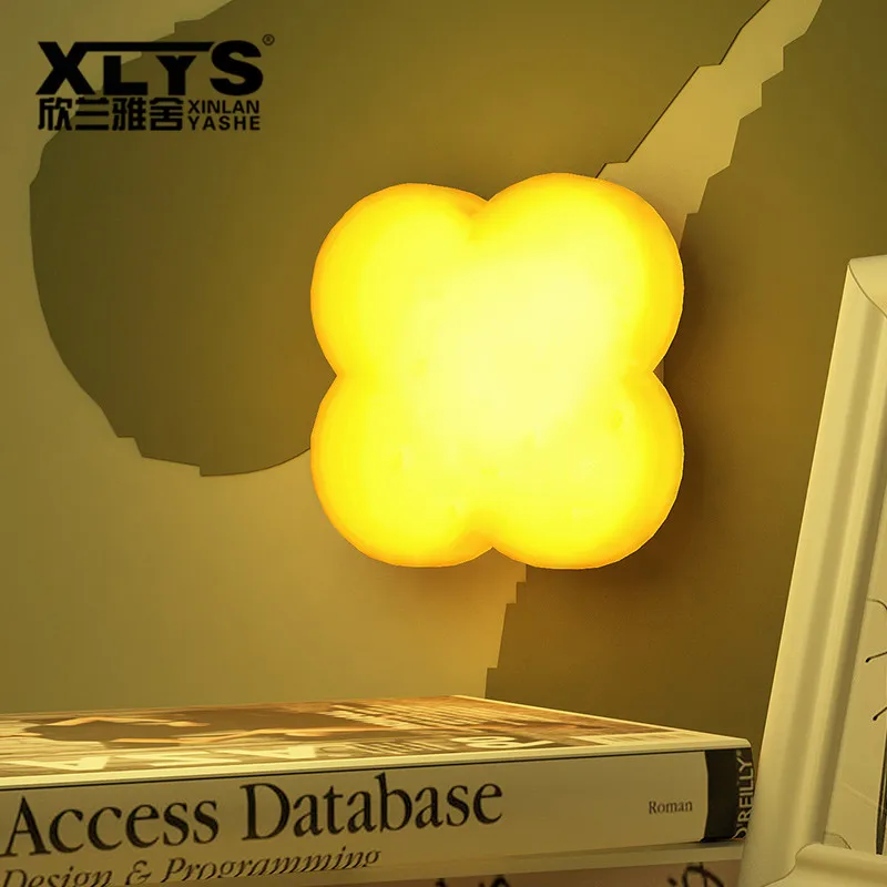 

XLYS DC5V cartoon remote control led night light battery USB 2 mode novelty emergency table lamp for kids bedroom children study