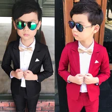 Красный/Черный насыщенный Цвет свадьба ребенок костюм нежный тонкий для маленьких мальчиков костюм Школьная производительности шоу Детские блейзеры костюмы хорошее качество