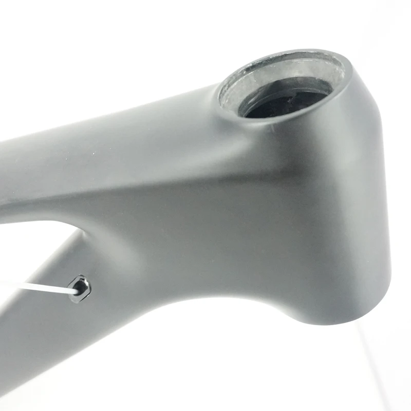 Clearance 2018 new carbon fiber MTB 27.5er plus frame 3.0 tire 148 booster 650B carbon fiber MTB frame for 3.0 tire 2