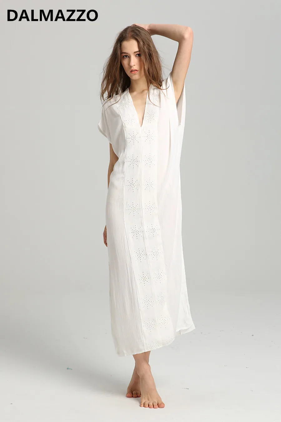 

DALMAZZO 2018 Summer Women Loose Waist V Neck Short Sleeved Long Dresses Embroidery Bohemian People Cotton White Dress XL