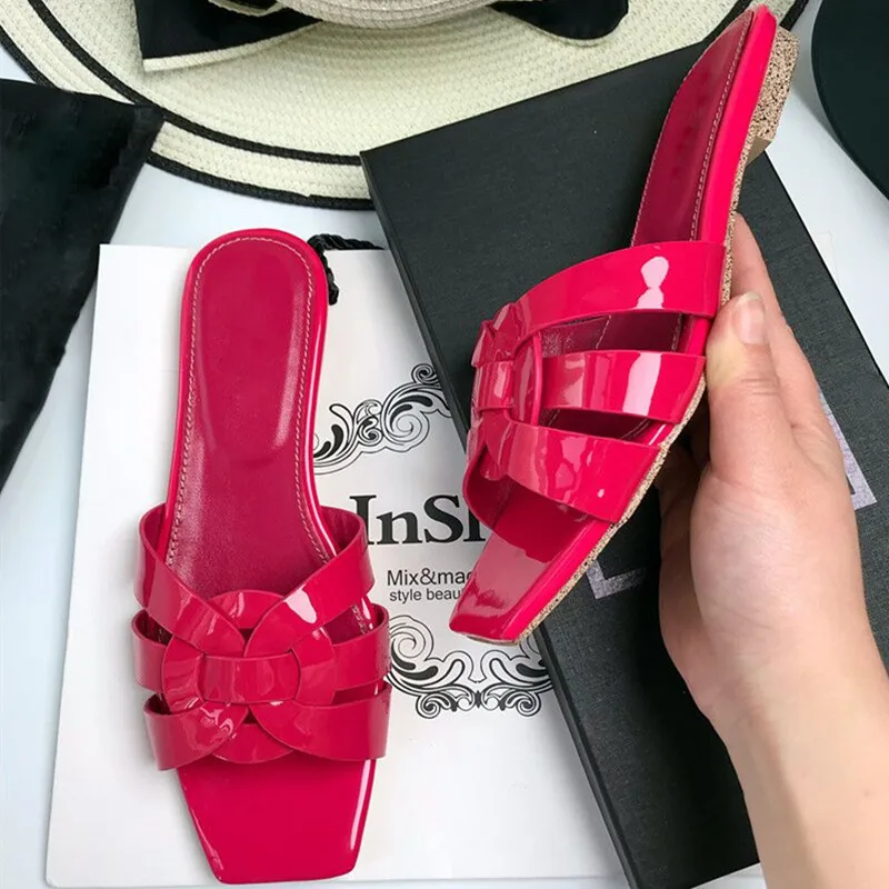 

Classic Petent Leather Spiral Pattern Women Slippers Open Toe Flat Summer Beach Shoes 2019 Luxury Brand Sandals Fashion Outdoor