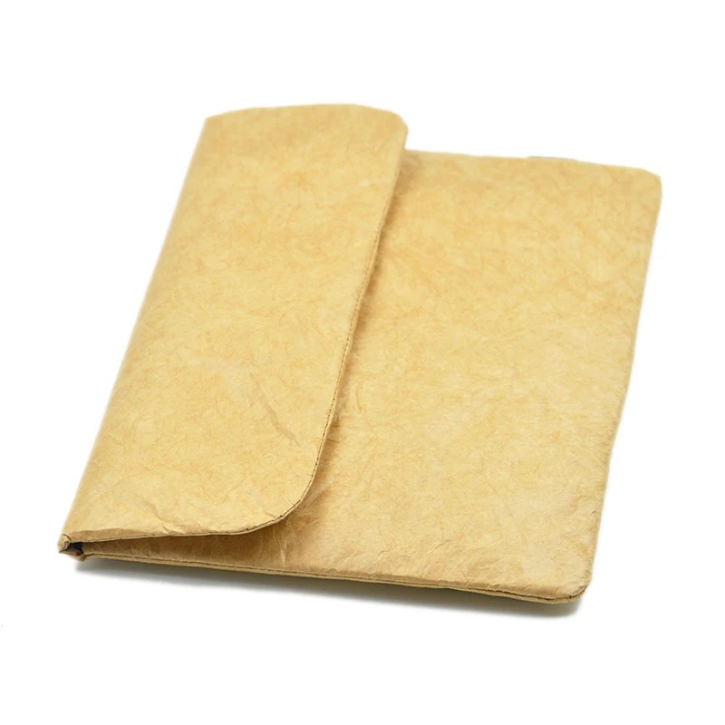 Vintage-Inspired Laptop Sleeve with Durable Fiber Material