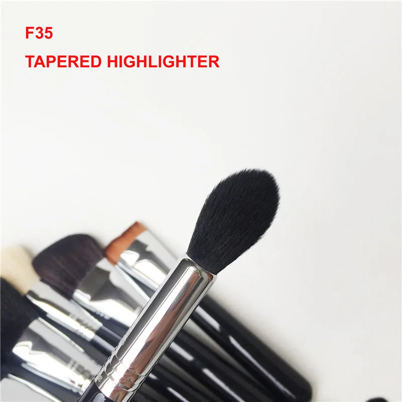 Sigma F35 Tapered Highlighter Brush _ 1