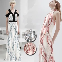 118 см в ширину 19 мм 93% шелк и 7% спандекс синие Красные линии печати стрейч шелк атлас Ткань для летнего платья одежда Cheongsam D1056