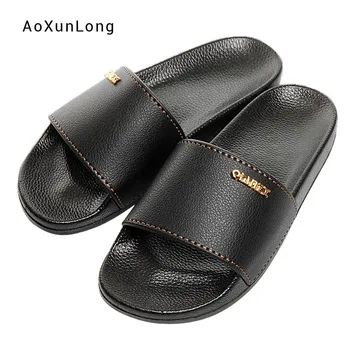 

Summer New Bossy Fashion Men's Slippers Home Indoor Bathroom Sandals PU Wearable Thicker Sole Soft Flat Leisure Beach Slides