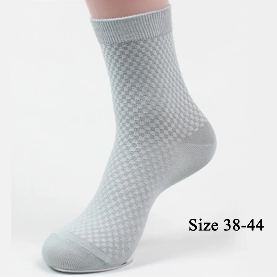 Дышащие мужские бамбуковые носки, брендовые Новые повседневные однотонные летние дезодорирующие удобные носки, 1 пара в упаковке