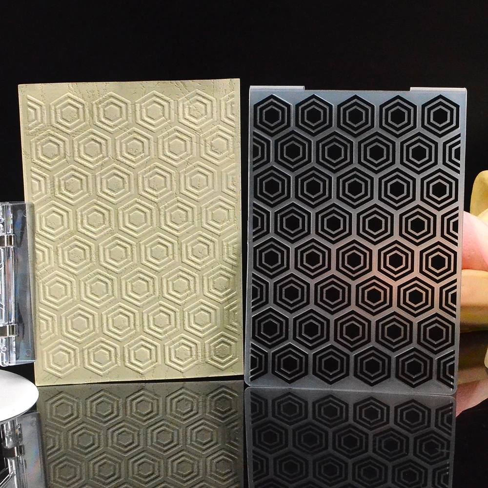 

Plastic Embossing Folder for Scrapbooking DIY Photo Album Card Making Paper Craft Gift Decoration Honeycomb Template