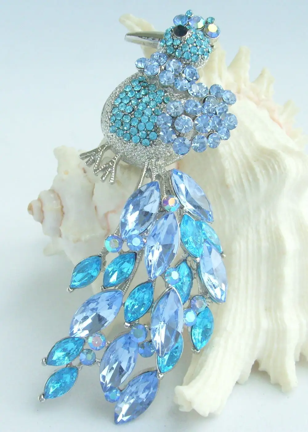 

Bird Peacock Brooch Pin Blue Rhinestone Crystal EE05685C2