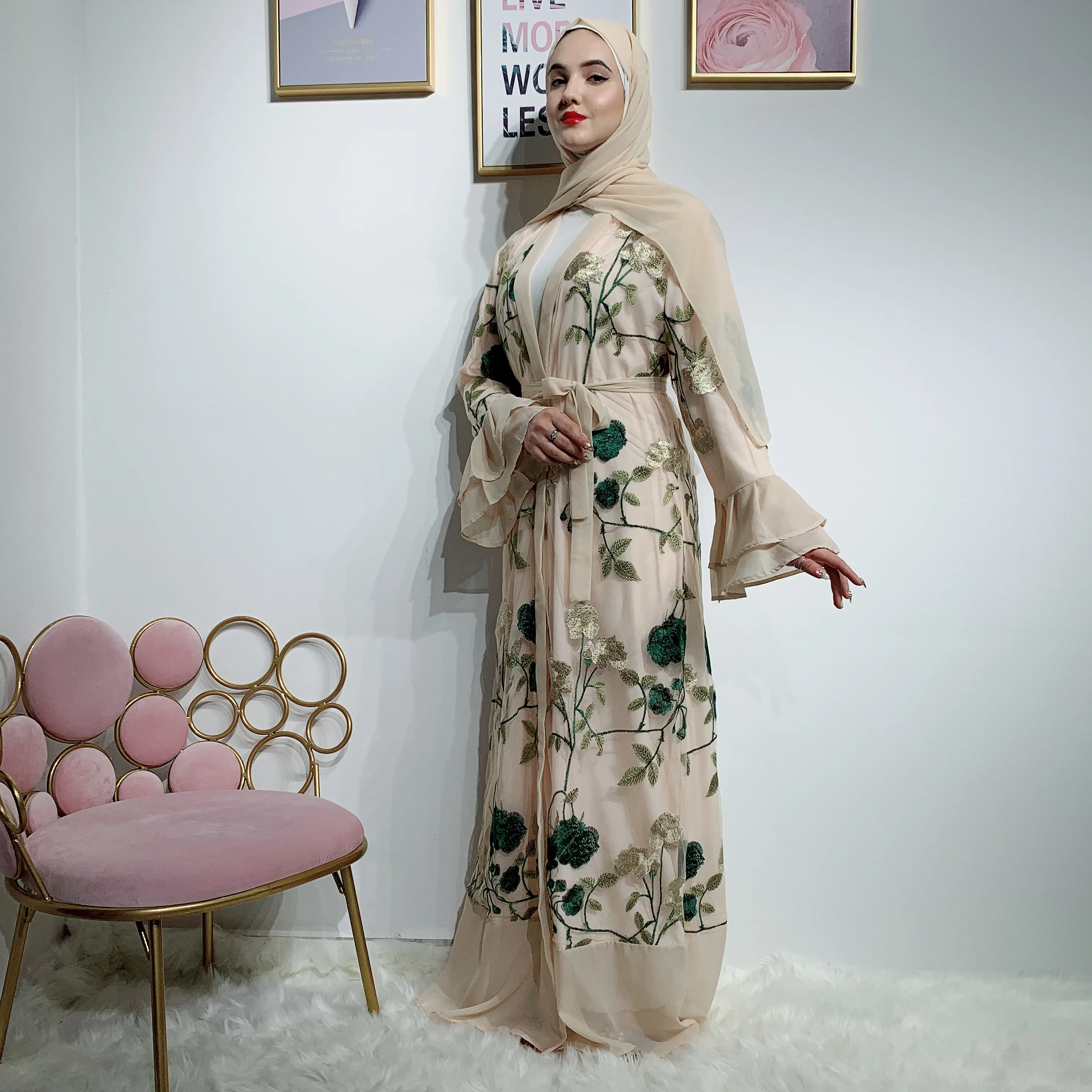 

2019 Fashion design dubai abaya flower embroidery kimono abaya front open muslim long dress women islamic clothing