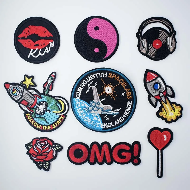 

Missile Cosmos OMG CD Disc Suture sew up lacing stitch spin use material to make up attire disguise on costume fashion trappings