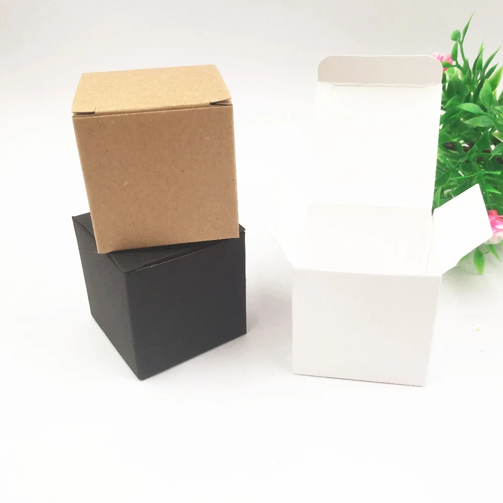 20 шт./лот, белая коробка для конфет из крафт-бумаги, квадратная коричневая коробка для конфет для детского душа, подарочные коробки для вечеринок, коробка для подарков на день рождения, 5x5x5 см