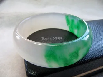 

huij 00630 FINE Chinese Charming Green Jade (Jadeite) Bangle / Bracele
