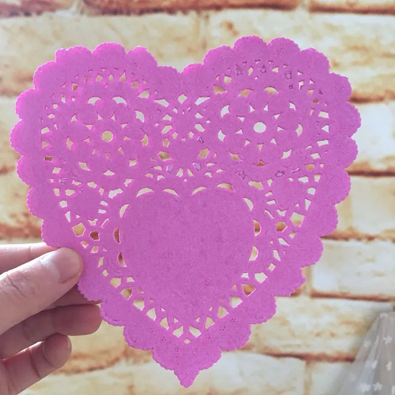 5.5inch heart lace paper doilies hollowed decoration paper pad 100pcs