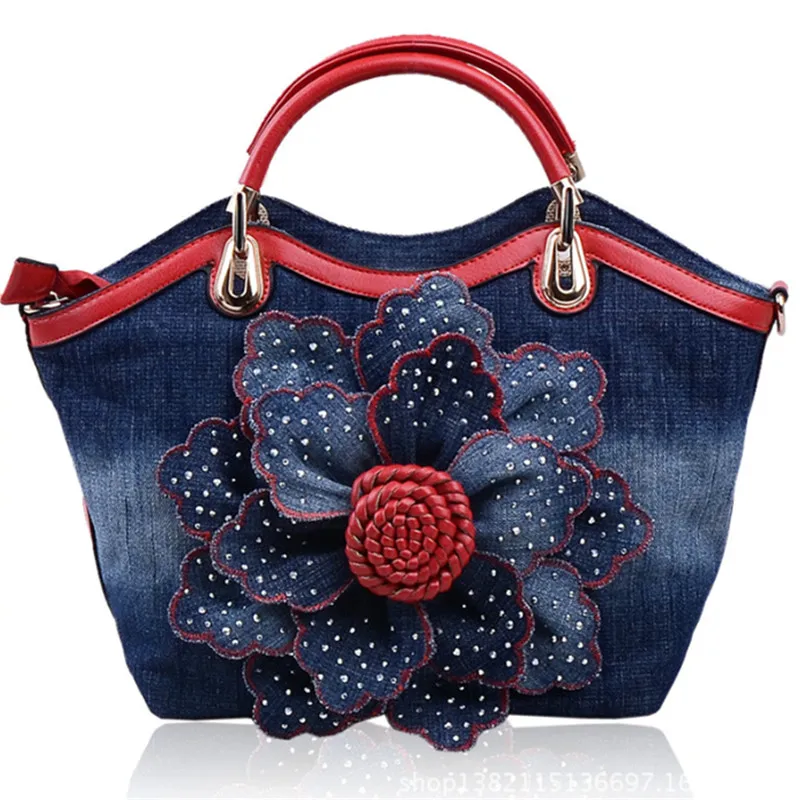 Вышивка на тканевых сумках. Декор сумки. Украсить сумку пуговицами. Сумка coach кроссбоди. Украшение для сумки.