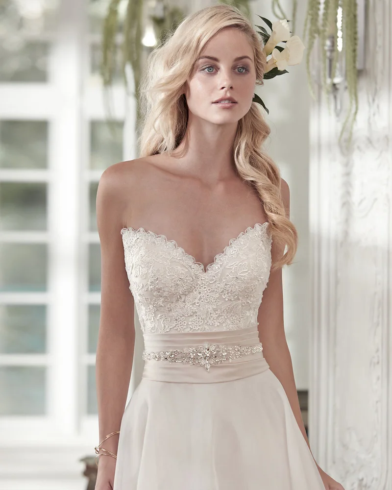 Chiffon Short Beaded Wedding Dress