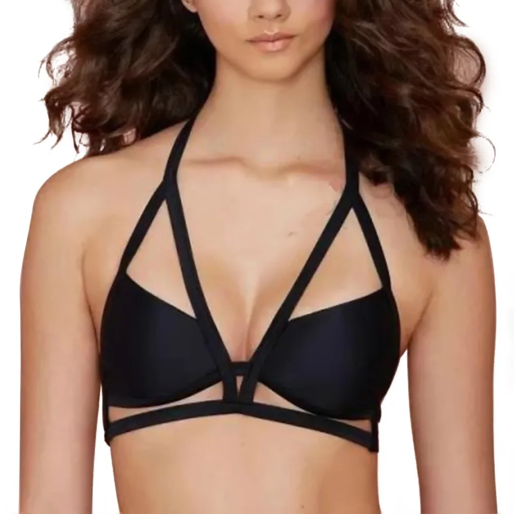 how to wear backless tops with a bra
