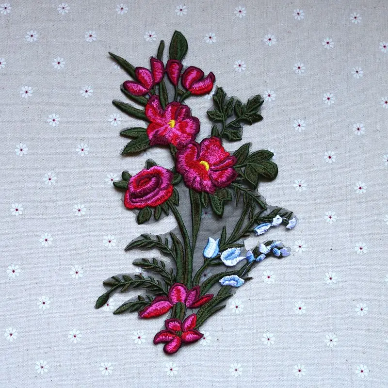 Patch brodé floral applique couture sur tissu dentelle fleur vintage