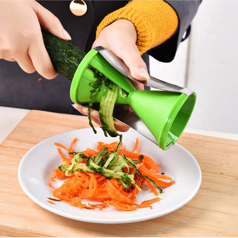 Nordic Creative Kitchen Gadgets Fruit Vegetable Manual Twist Cutter