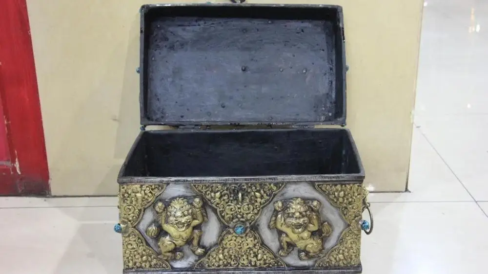  Tibet Bouddhisme Folk Bronze Cuivre Travail Manuel Foo Chien Lion Dragon Cas Boîte à Bijoux