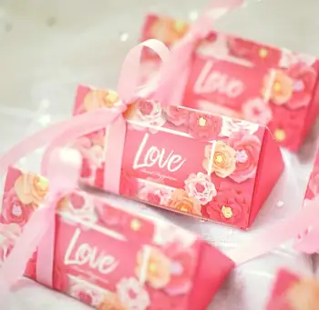 

100 Pcs Creative Hot Pink Flower Wedding Favors Candy Boxes Bomboniera Giveaways Box Chocolate Box Wedding Party Gift Box