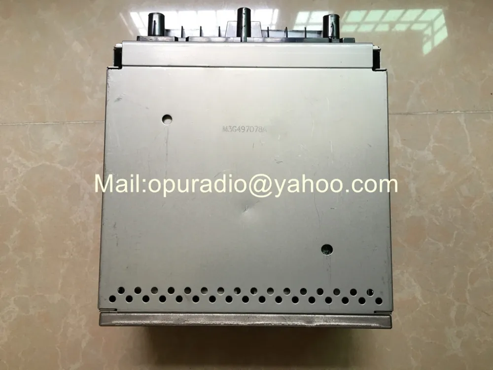Toyota 6 cd with MP3 86201XA14C  (1)