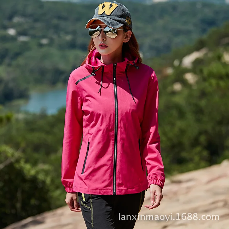 outdoor hiking clothing