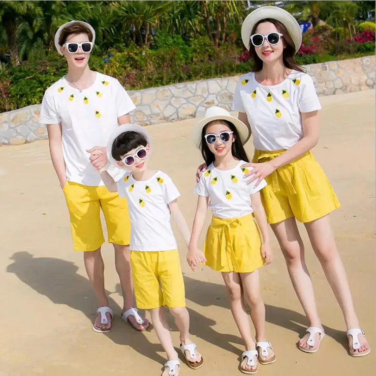 

Fashion Family Set Embroidery Pineapples Mother and Daughter Father Son Matching Clothes Family Clothing Set Parent-Child Set ML