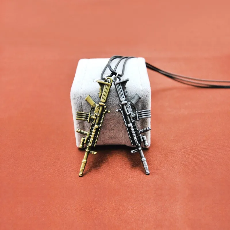 

2018 pop Fashion New Counter Strike Gun Pendant Necklace For Men Vintage Gold Chain CS GO Choker Guns Necklace Male Jewelry Gift