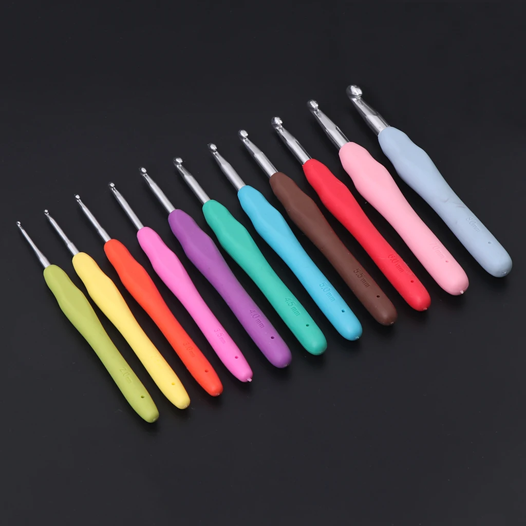 

Ergonomic Multi Colour Crochet Hooks Yarn Knitting Needles 2-8mm with Case Tool