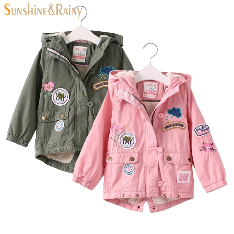 2-8Y Winter Fashion Girls Embroidered Jacket Flower Patch Cartoon Children's Coats & Jackets Lamb Velvet Kids Padded Jacket Warm embroidered flower patch jumper