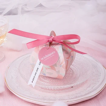 

30pcs/bag wedding Candy Box Pink packaging paper box sweet gift box with handles baby shower paper bags for gifts Party Supplies