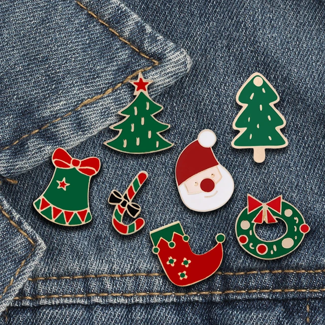 Cartoon Weihnachten Baum Stiefel Santa Claus Jingle Glocke Brosche Winter  Emaille Pins Frauen Jacken Revers Pin