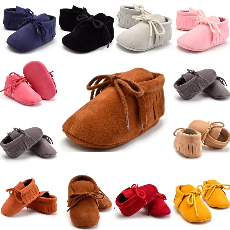 Новинка; зимняя обувь ручной работы с мягкой подошвой; модная обувь с кисточками для маленьких девочек 0-18 месяцев; мокасины; обувь с плюшевой подкладкой для новорожденных; обувь с кисточками для малышей