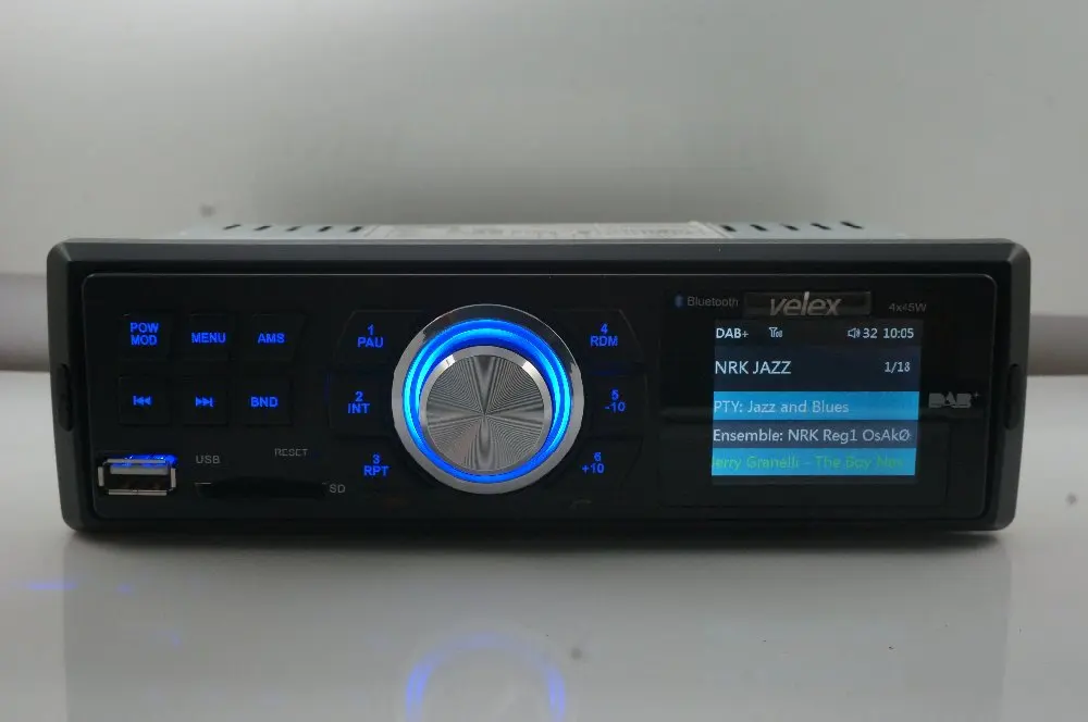 Car DAB+ Receiver with AM/FM/RDS/Bluetooth/MP3/4X45W 2.5' TFT Display