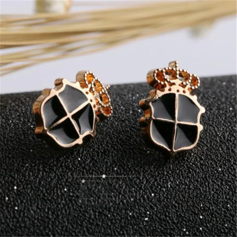 

WKOUD collar hat bag black cross crown men Brooch Personality Brooch Badges collar jewelry for men