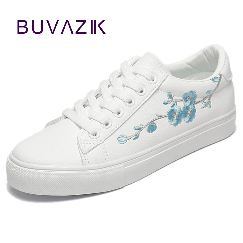 

Embroidery small white shoes female 2018 new women's sneakers beautiful flower lacing footwear free shipping