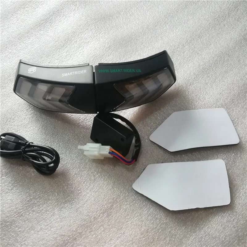 12V Wireless Motorcycle LED Smart Brake and Turn Signal Light