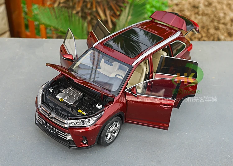 1/18 все новые TOYOTA Highlander литая модель автомобиля SUV игрушки для детей рождественские подарки коллекция с новой коробкой