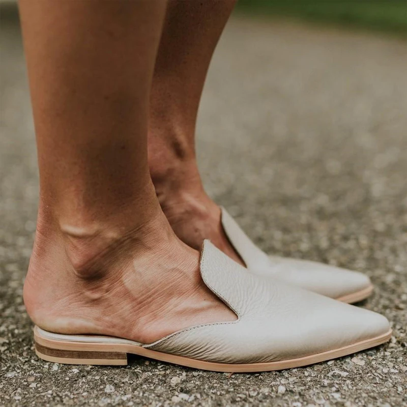 SHUJIN/кожаные женские шлепанцы на низком каблуке; модная обувь с острым носком; сандалии в стиле пэчворк; женская обувь; zapatos mujer; - Цвет: Beige