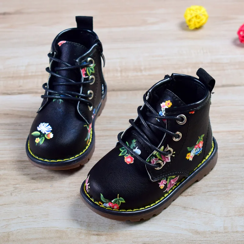 Baratos Venta caliente 2018 nueva primavera otoño de los niños de goma botas de cuero antideslizante botas para niñas a prueba de agua niños de moda botas tamaño 21 30