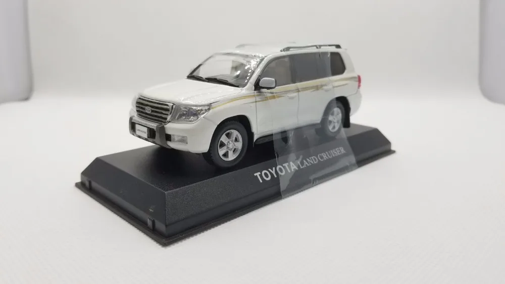 1:43 литая модель для Toyota Land Cruiser 200 LC200 белый внедорожник игрушечный автомобиль миниатюрная Коллекция подарков