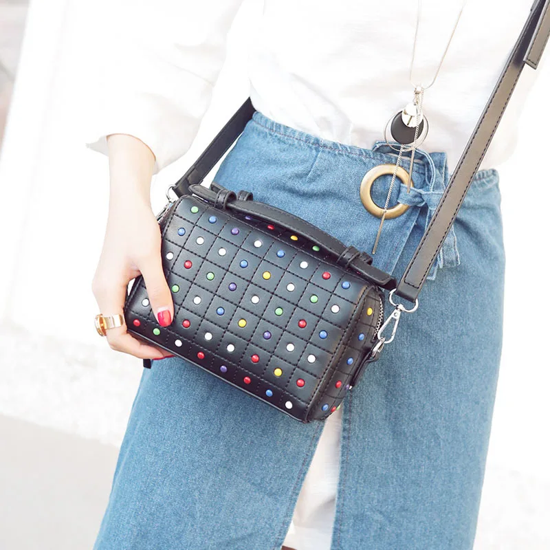 JANESPRI Crossbody Bags for Women Messenger Bags 2018 Vintage Leather Bags Women Handbags Famous Brand Rivet Small Shoulder Sac (18)
